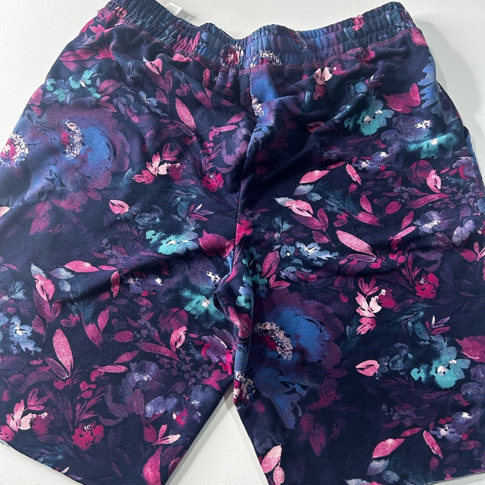 LuLaRoe Medium Floral Patterned Women's Shorts - Picture 6 of 6